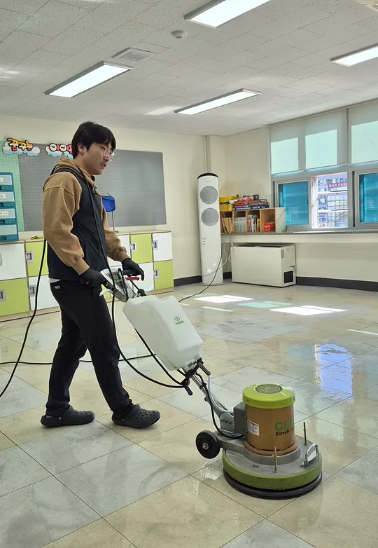 학교 청소 02 작업 현장 사진