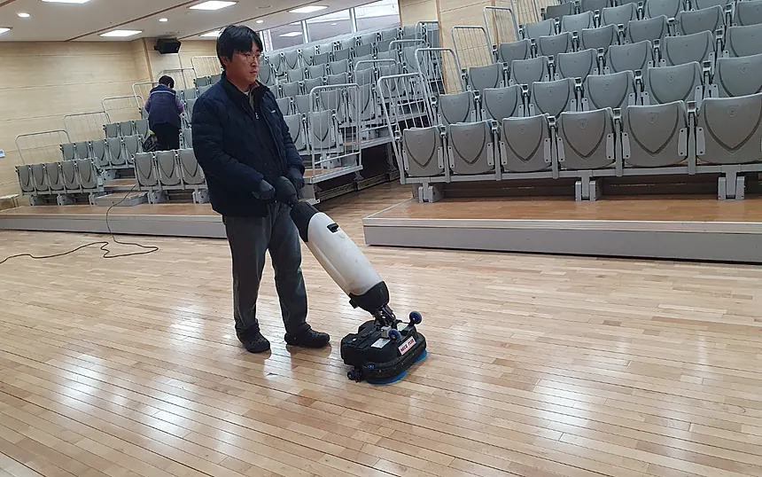 학교 청소 04 작업 현장 사진