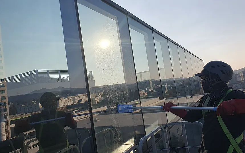 외벽 청소 02 작업 현장 사진
